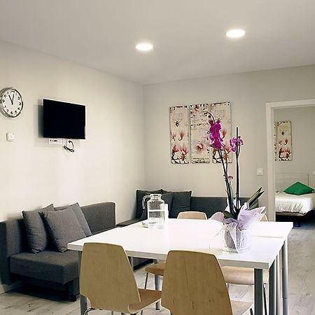 Apartamentos Logrono Centro מראה חיצוני תמונה