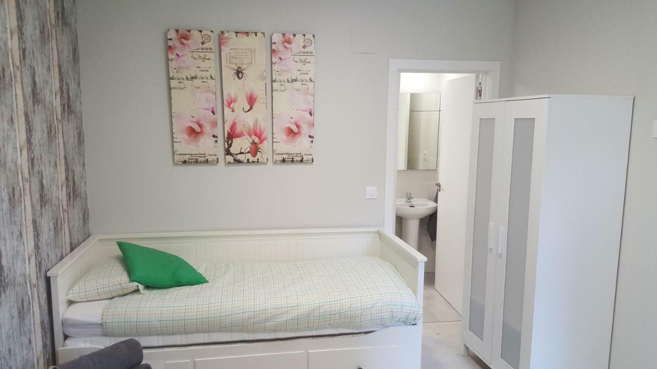 Apartamentos Logrono Centro מראה חיצוני תמונה