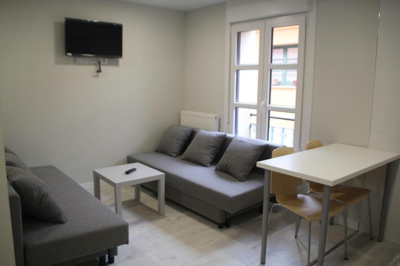 Apartamentos Logrono Centro מראה חיצוני תמונה