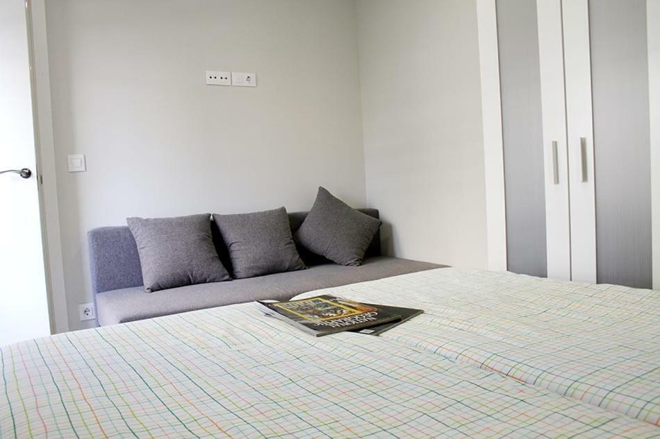 Apartamentos Logrono Centro מראה חיצוני תמונה